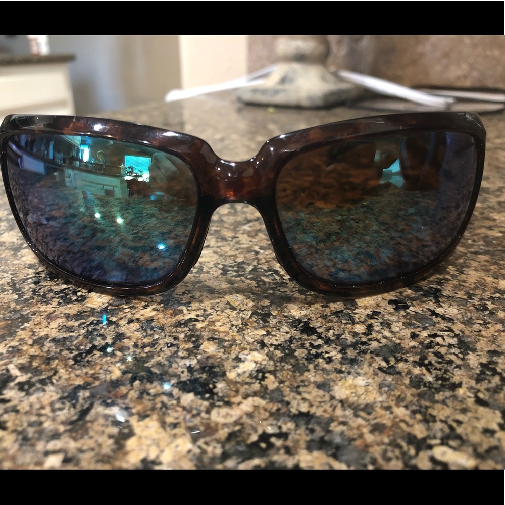 Costa Del Mar Isabela shades